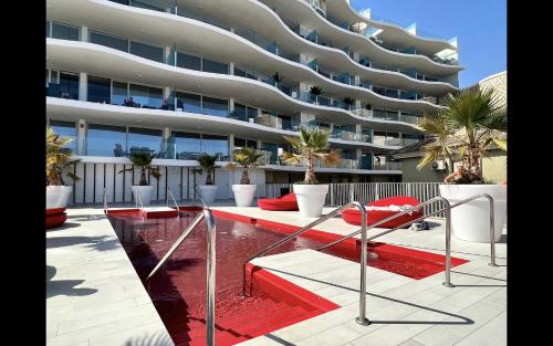 ViVi Homes Kenzo Pool Jacuzzi Terrace & Sea View — 4-Star Luxury Hotel in Fuengirola, Spain