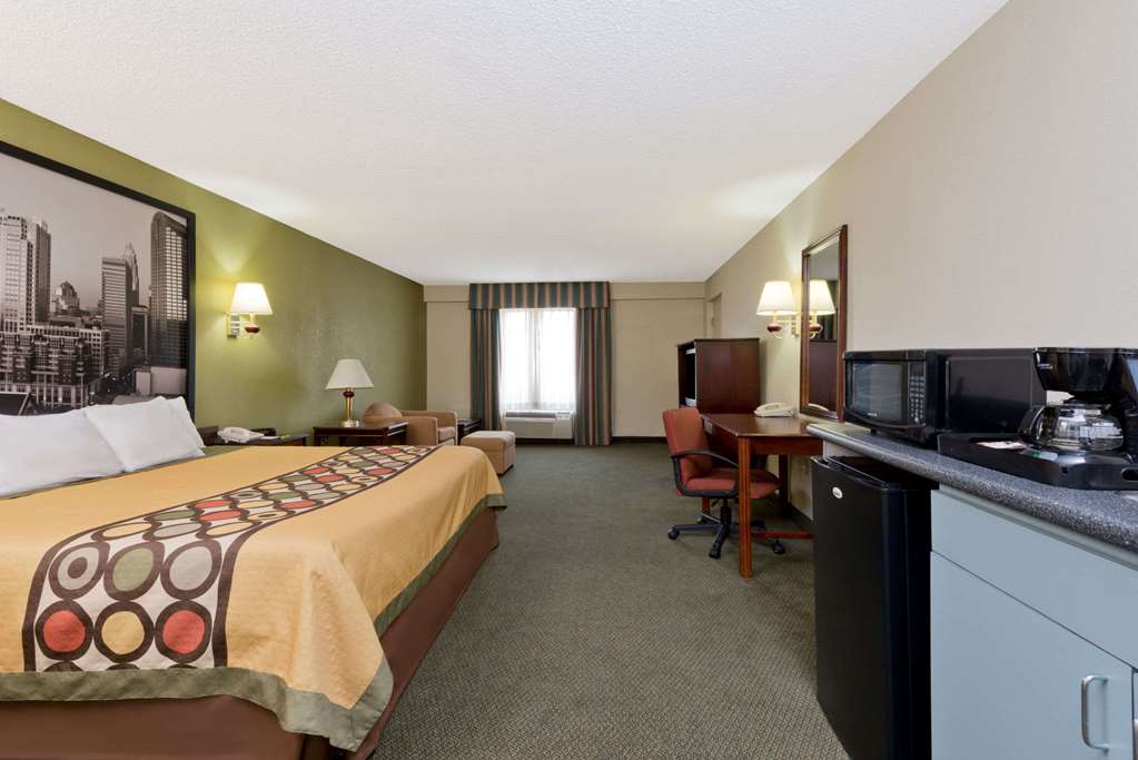 Super 8 by Wyndham Huntersville Charlotte Area - photo 13