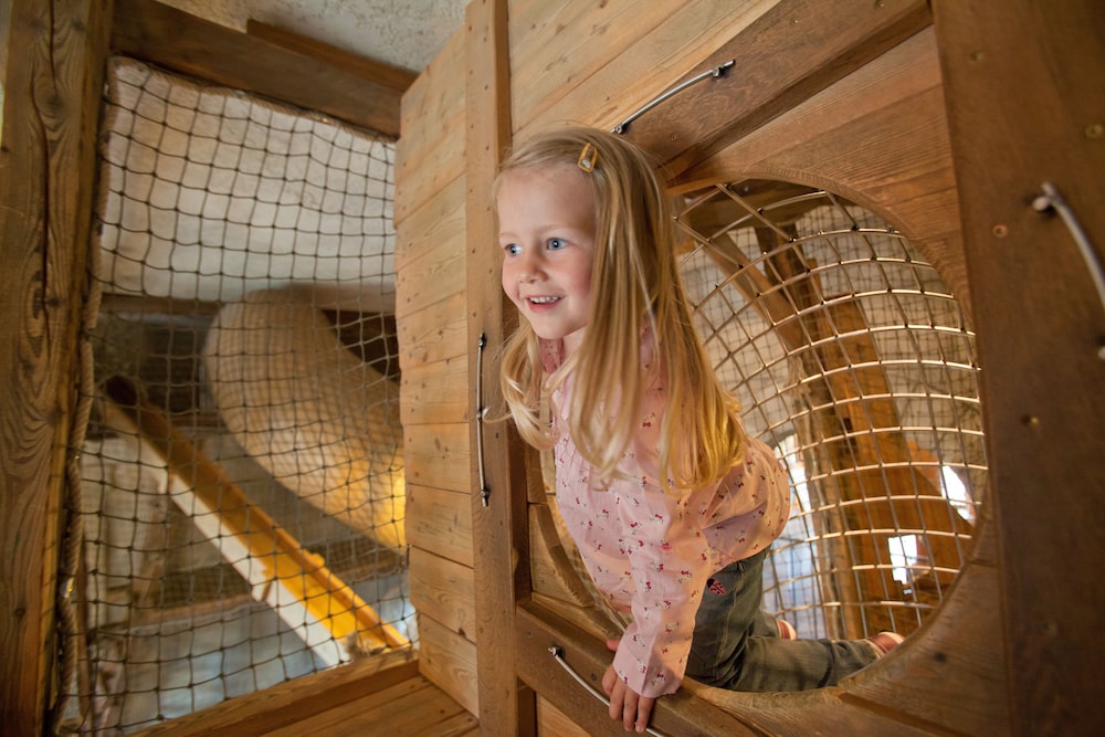 Children's play area - indoor