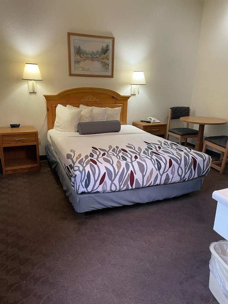 Royal Inn Keystone - photo 17
