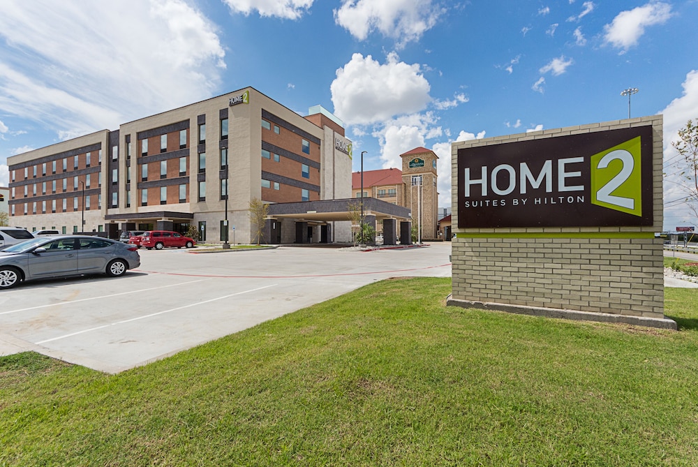 Home2 Suites by Hilton Dallas Grand Prairie - photo 43