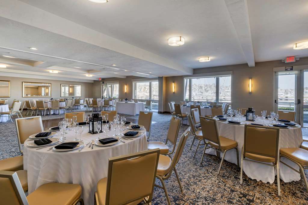 Best Western Plus Island Palms Hotel & Marina - photo 50