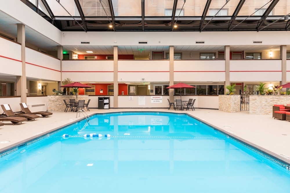 Holiday Inn Brookfield Milwaukee by IHG - photo 36