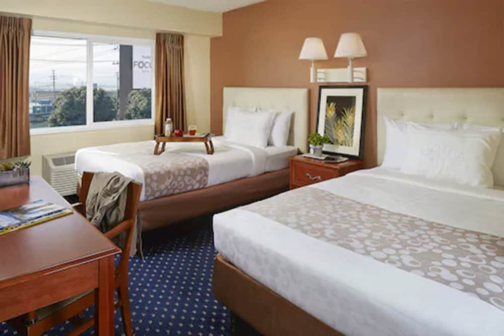 Hotel Focus Sfo - photo 8