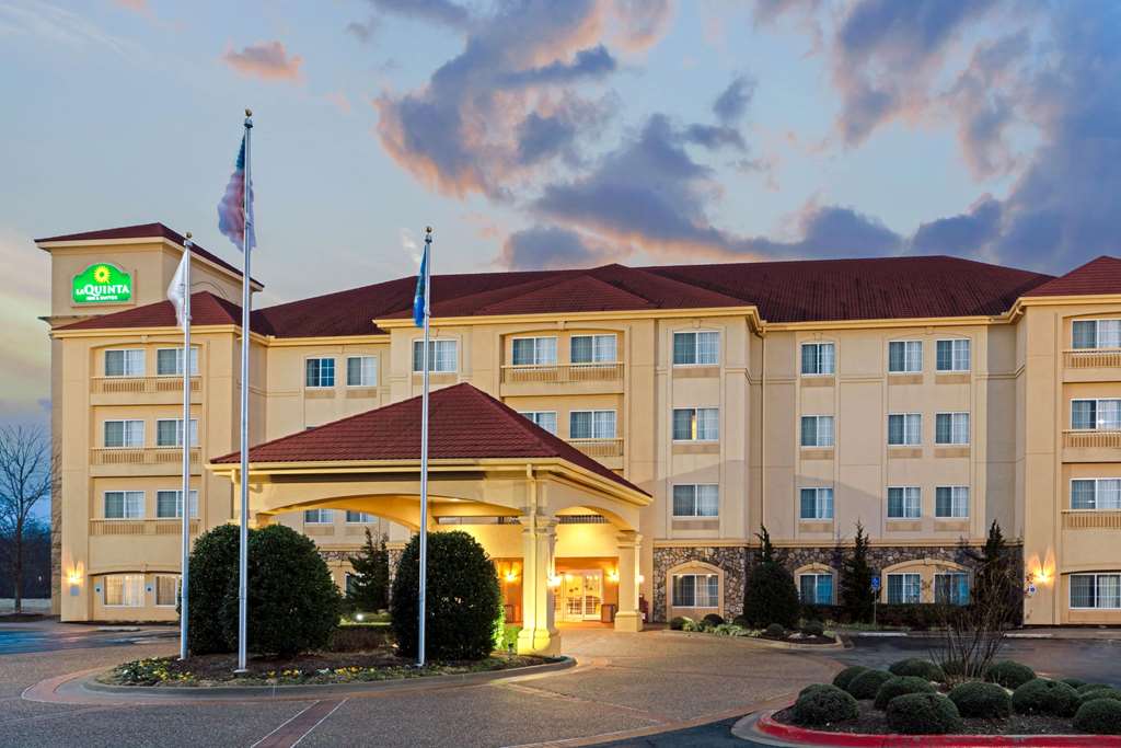 La Quinta Inn & Suites by Wyndham Stillwater University Area - photo 2