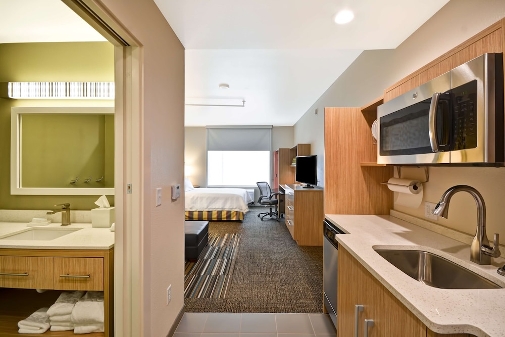Home2 Suites by Hilton Dallas Downtown at Baylor Scott & White - photo 8
