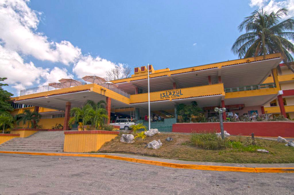 Hotel Guantanamo - carbon neutral hotel in Guantanamo