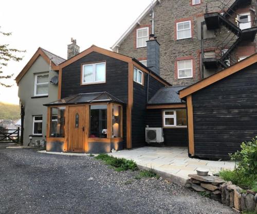 Spacious 4 Bed House in Lynton — 4-Star Luxury Hotel in Lynton, United Kingdom