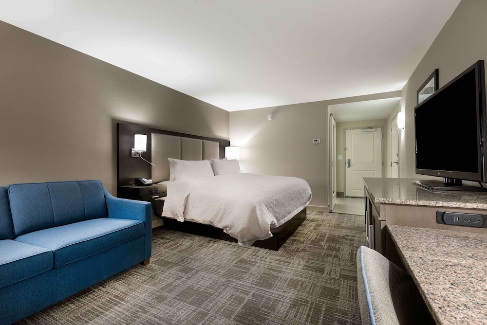 Hampton Inn & Suites Chapel Hill Durham Area - photo 14