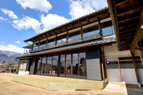 Hike - carbon neutral hotel in Nirasaki