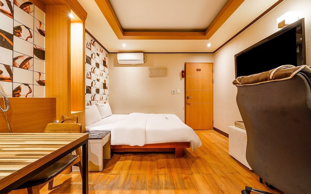 Pyeongchon Coa in Anyang-Si, South Korea