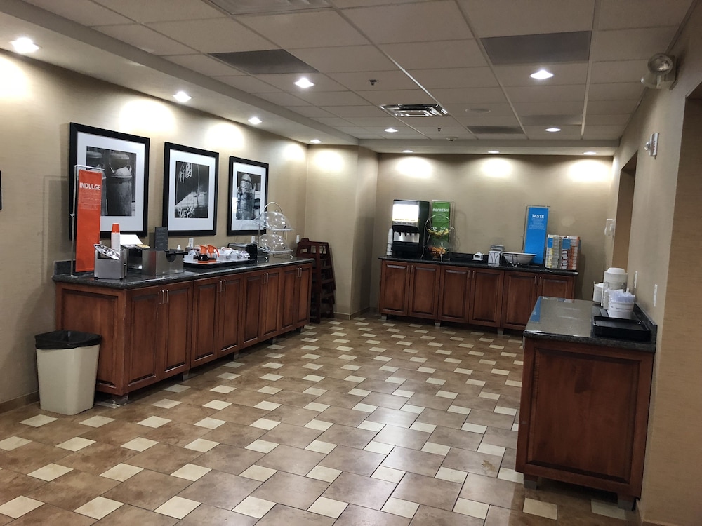 Hampton Inn Sidney NE - photo 57