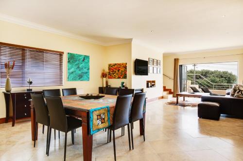 Backup Powered Camps Bay Beach Condo