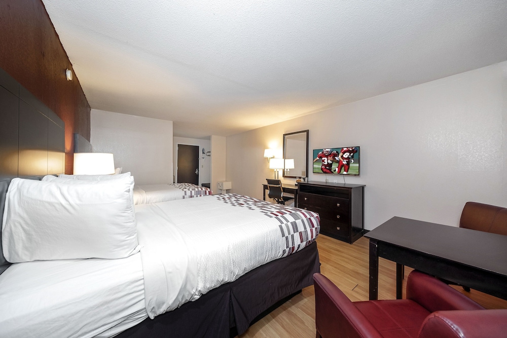Red Roof Inn Lumberton - photo 7