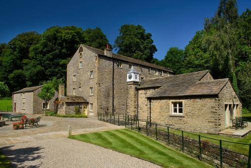 Wildfern Cottage by Birch Stays — 4-Star Luxury Hotel in Broughton, United Kingdom