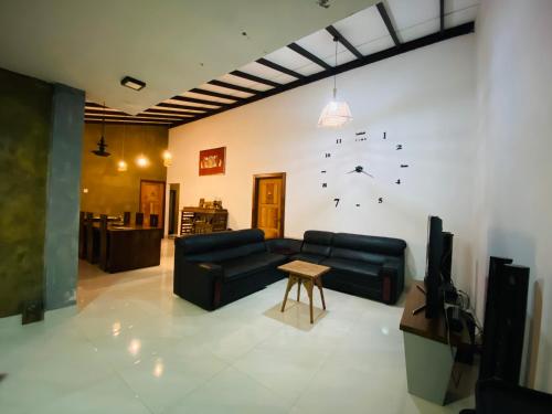 Ayubowan Holiday Home — 4-Star Luxury Hotel in Kandy, Sri Lanka
