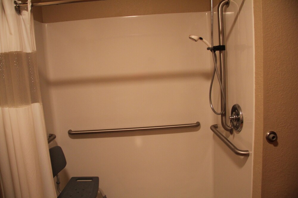 Green Acres Hotel - photo 36