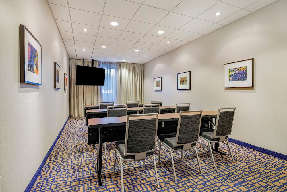 Hampton Inn & Suites Dallas Plano East - photo 46