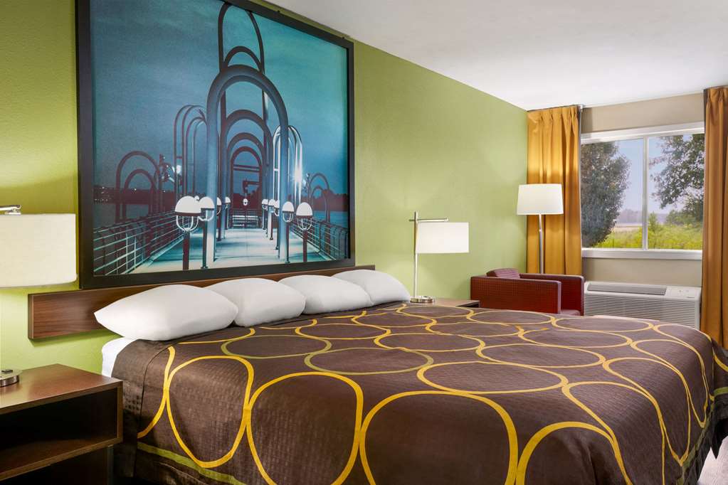 Super 8 by Wyndham Brookhaven - photo 12