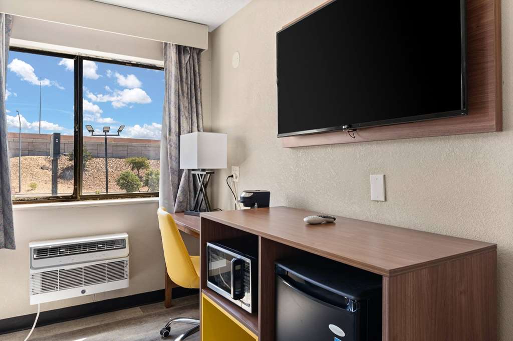 Days Inn by Wyndham Albuquerque I 25 - photo 19