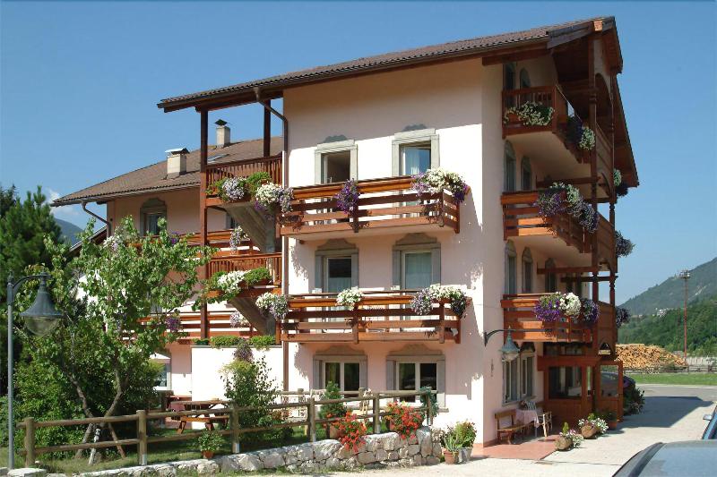 Negritella Sweet Hotel — hotel in Ziano Di Fiemme