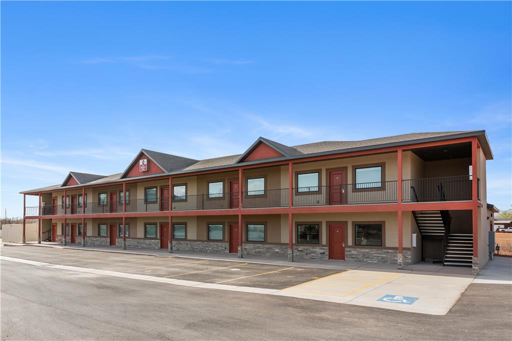 Best Western Plus Landmark Hotel - photo 12