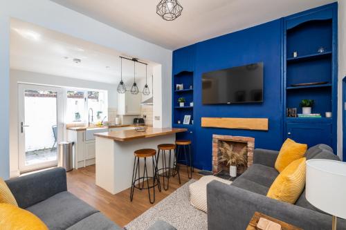 3 Hampden Street Stylish Central 2 Bed York Terrace with Parking Pass the Keys in York, United Kingdom