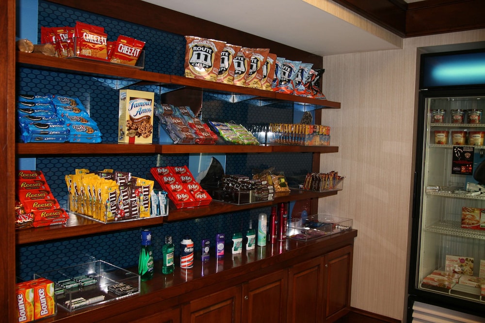 Hampton Inn & Suites Fredericksburg South - photo 44