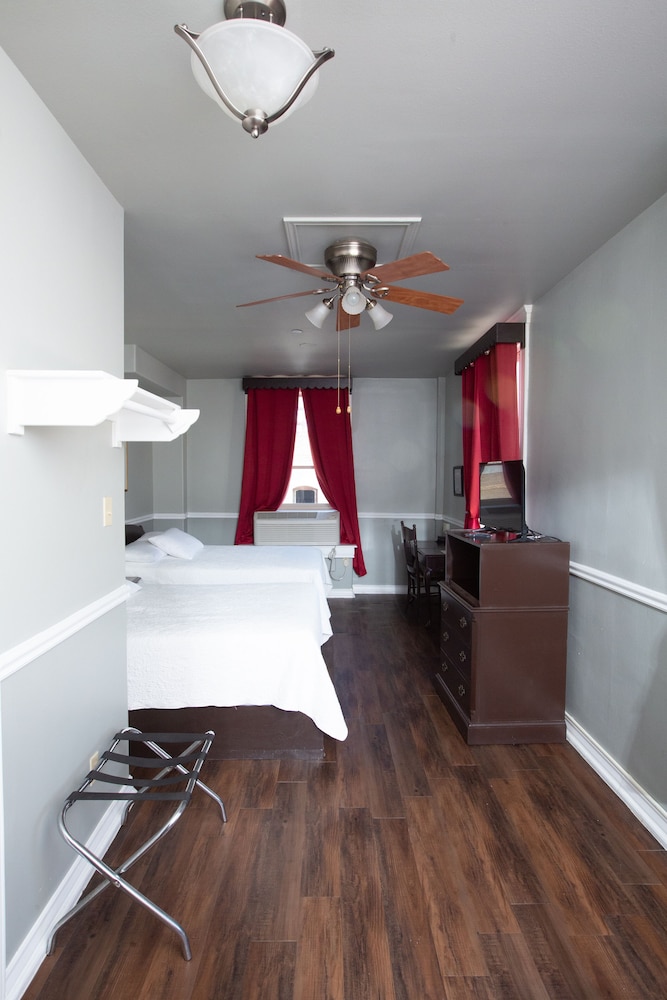 Rialto Hotel - photo 9