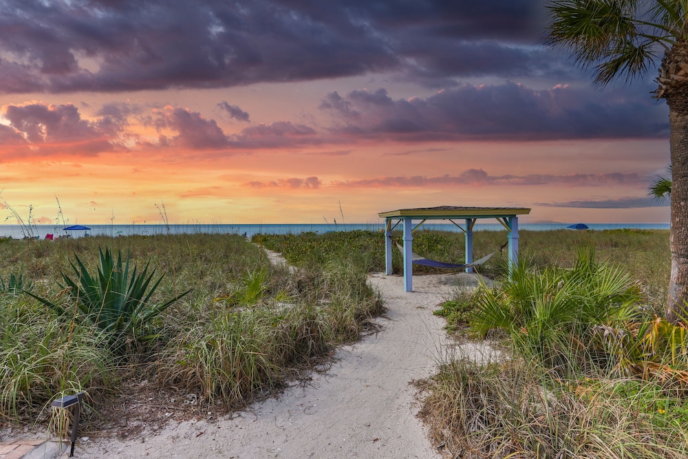 A Beach Retreat - photo 171