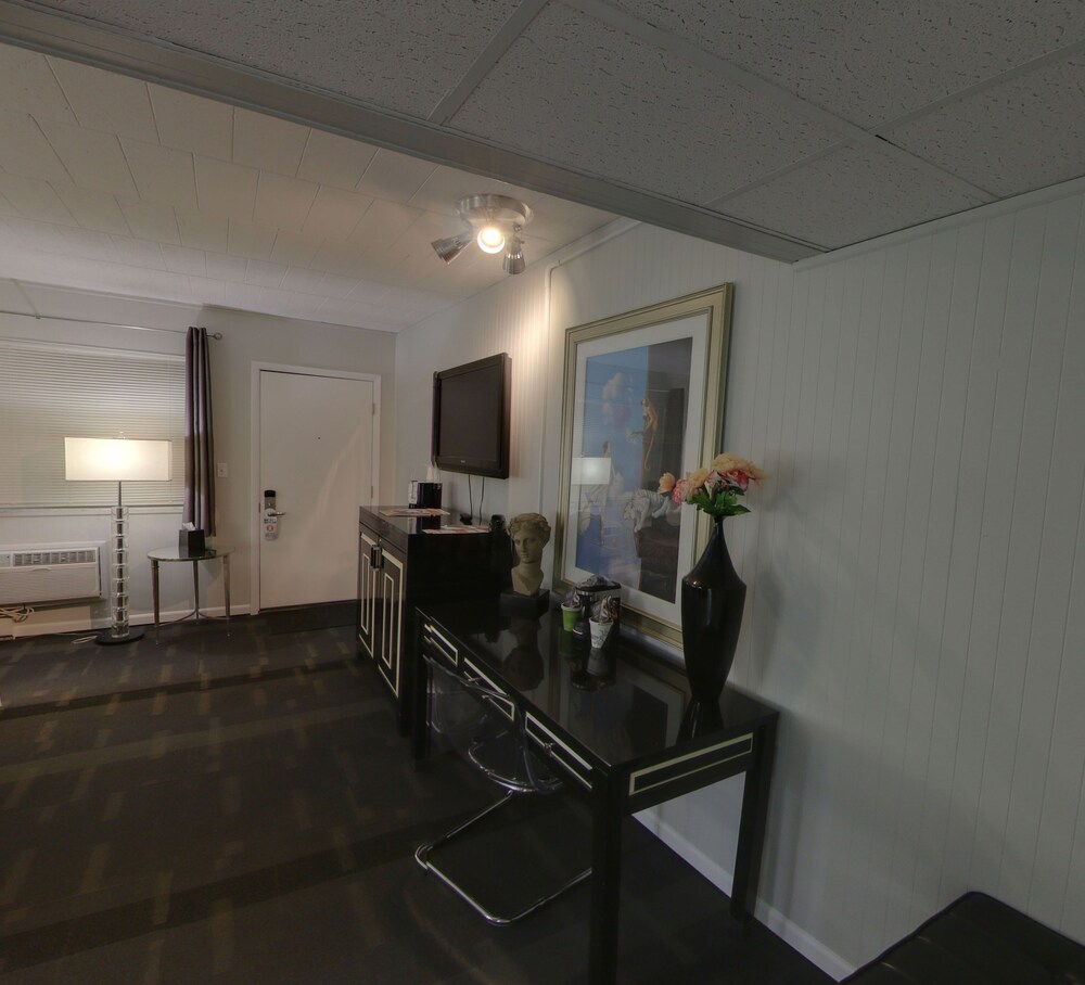 Hotel Royal Oak - photo 6