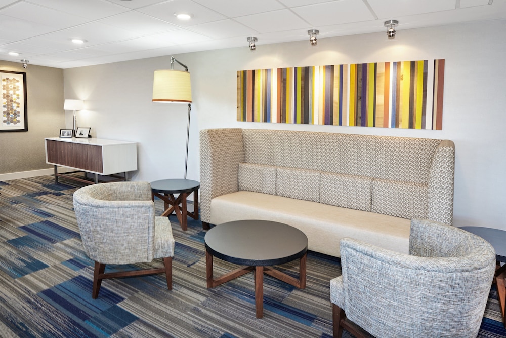 Holiday Inn Express Sheboygan Kohler by IHG - photo 67