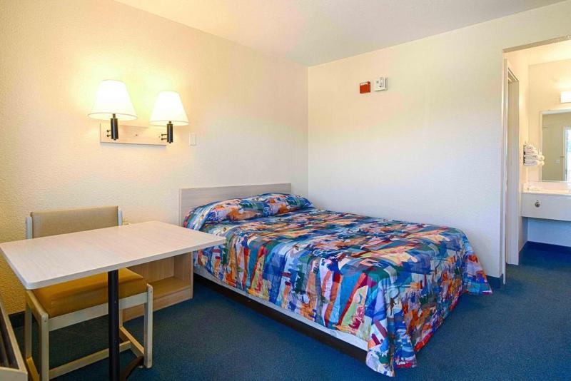 Motel 6 South Lake Tahoe - photo 25