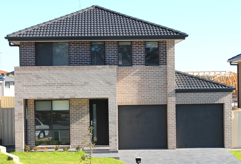 Serviced Houses Casula — 4-Star Luxury Hotel in Liverpool, Australia