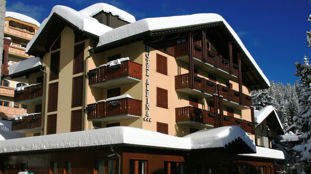 Hotel Alpina — hotel in Pinzolo