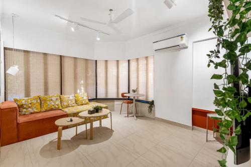 Chloe 1BHK Bandra W by The Bombay Home Company — 4-Star Luxury Hotel in Mumbai, India