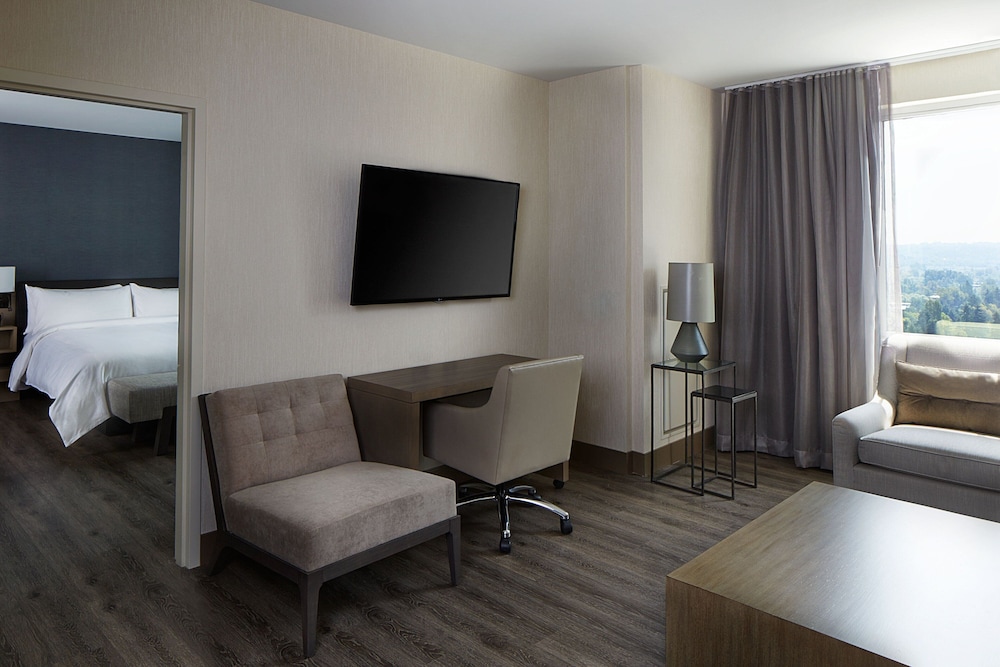 Seattle Marriott Bellevue - photo 11