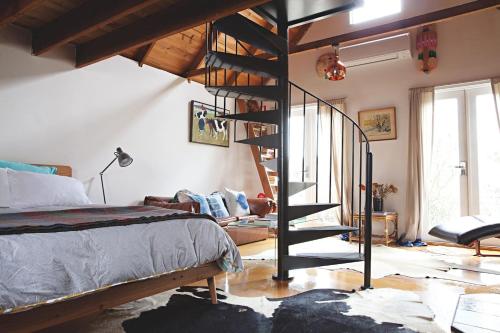 Harpsichord House — 4-Star Luxury Hotel in Kyneton, Australia