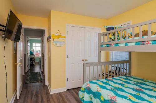 Sherrys Paradise by Oak Island Accommodations - photo 31