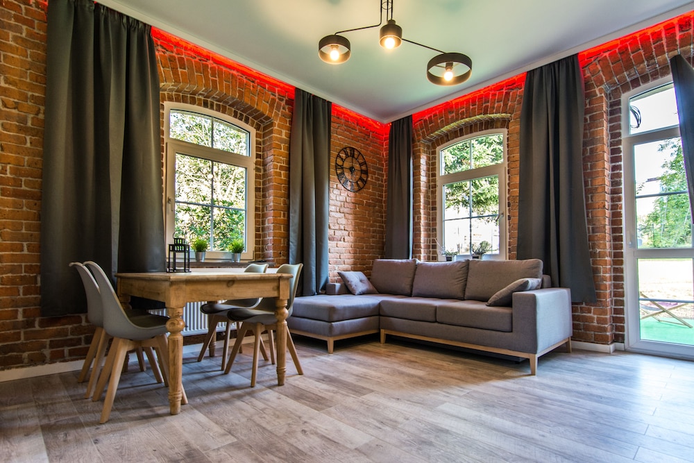 Apartamenty hoteLOVE Stara Kuźnia — 4-Star Luxury Hotel in Karpacz, Poland