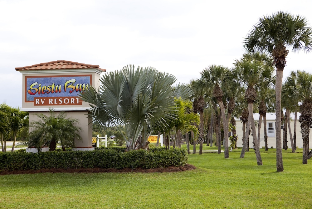 Siesta Bay RV Resort - photo 28