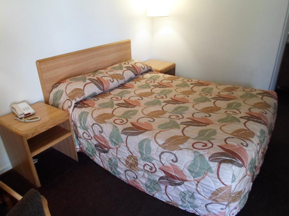 E Z 8 Motel Newark - photo 8