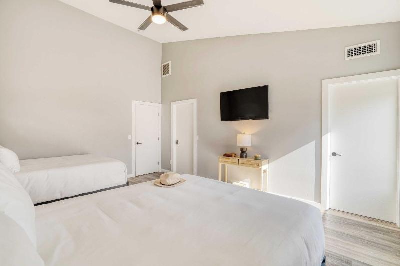 Ezra By Avantstay Modern South Scottsdale Escape - photo 29