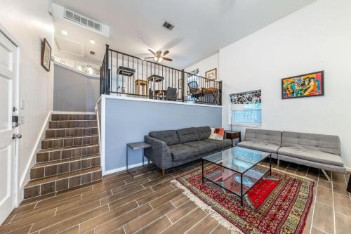 Old Enfield Condo — 4-Star Luxury Hotel in Austin, United States