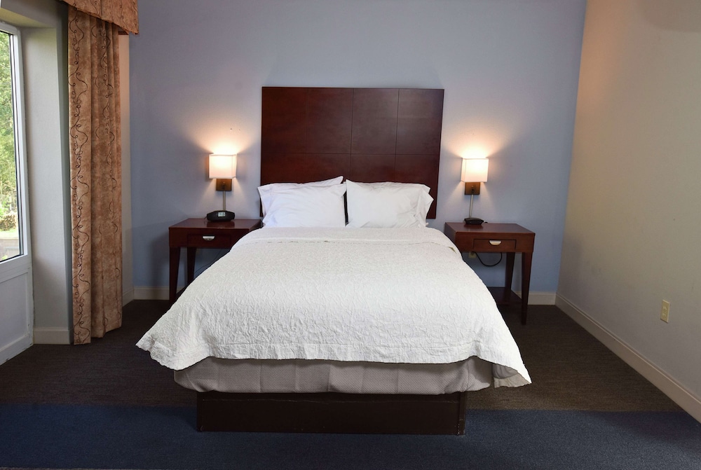 Hampton Inn Alexander City - photo 6
