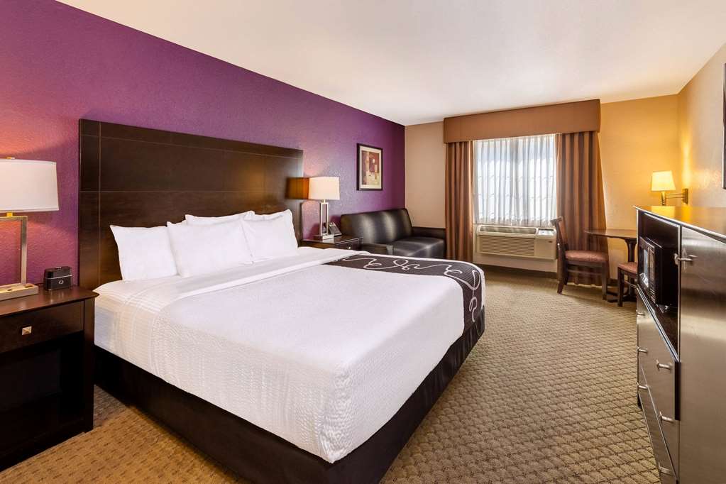 La Quinta Inn & Suites by Wyndham Spokane Valley - photo 12