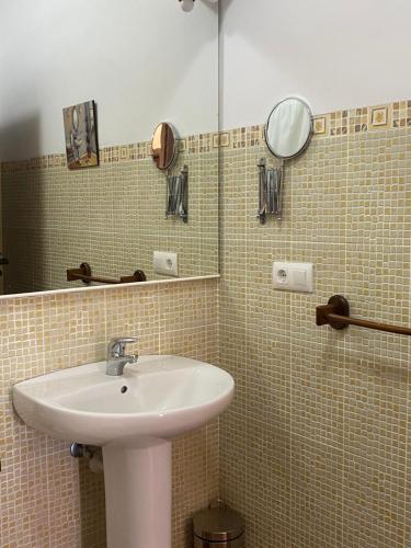Casa Rural Villa Lucia — 4-Star Luxury Hotel in Ossa De Montiel, Spain