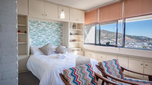 Retro City Bowl Apartment — 4-Star Luxury Hotel in Cape Town, South Africa