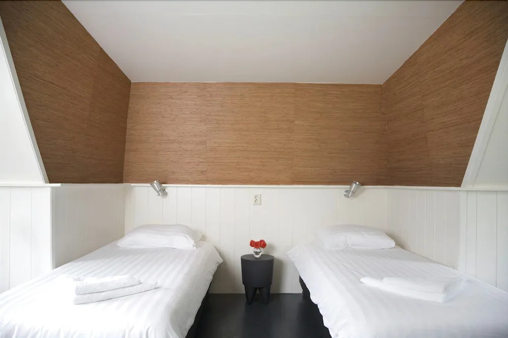 Restinn Warmenhuizen — hotel in Schagen