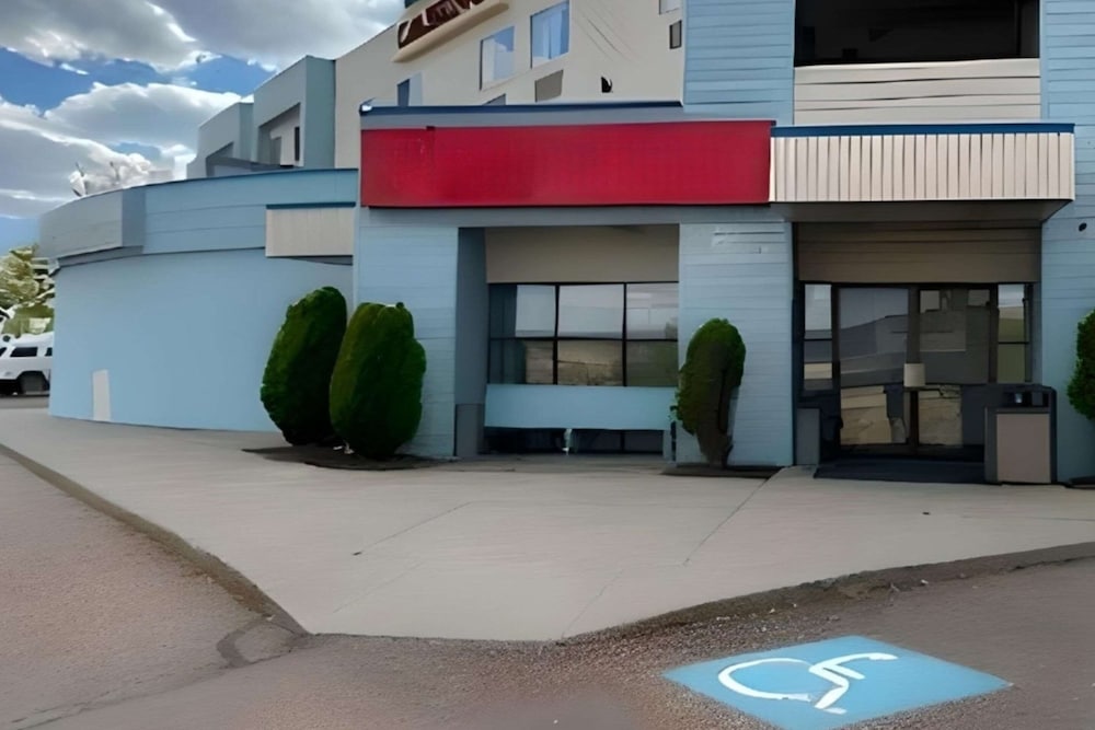 West Star Hotel - featured photo